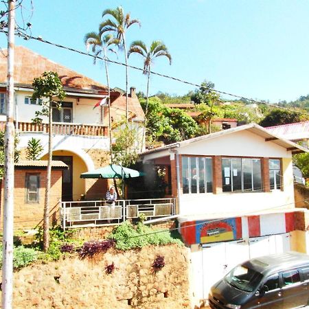 Hotel Three Palms Fianar Fianarantsoa Exterior foto