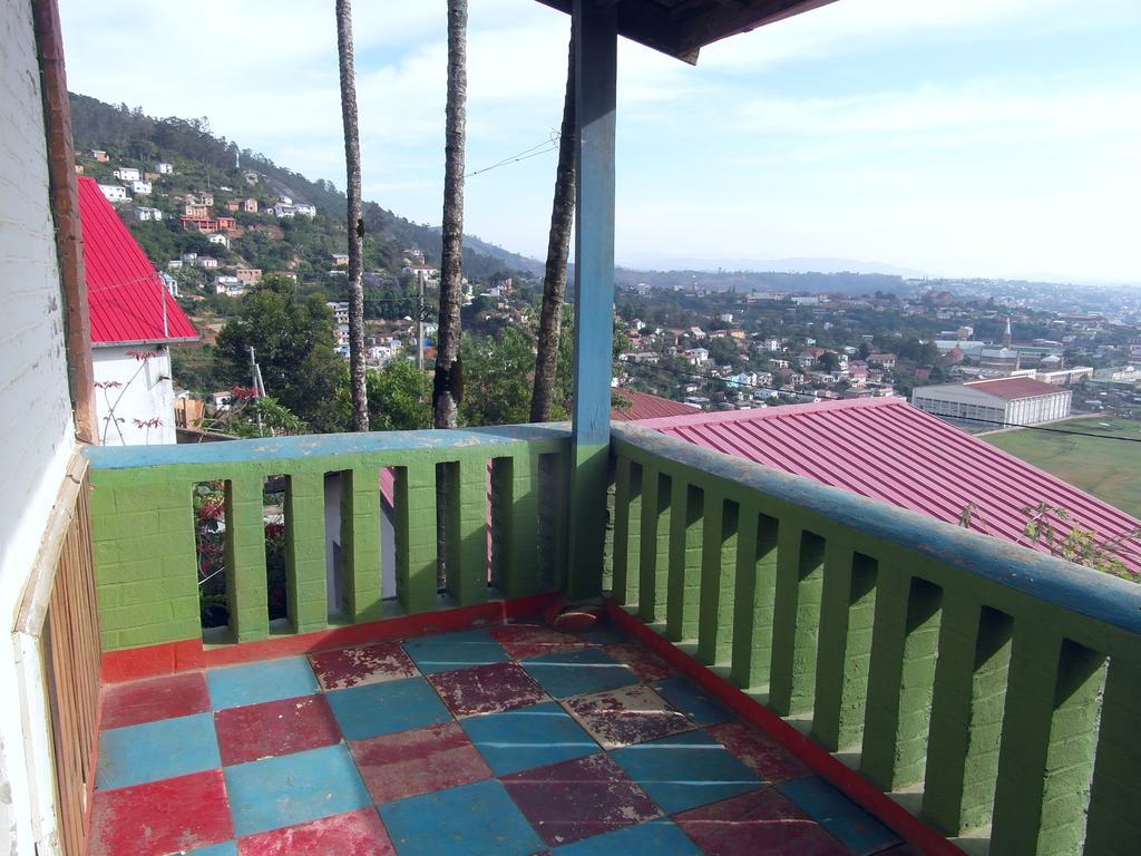 Hotel Three Palms Fianar Fianarantsoa Exterior foto
